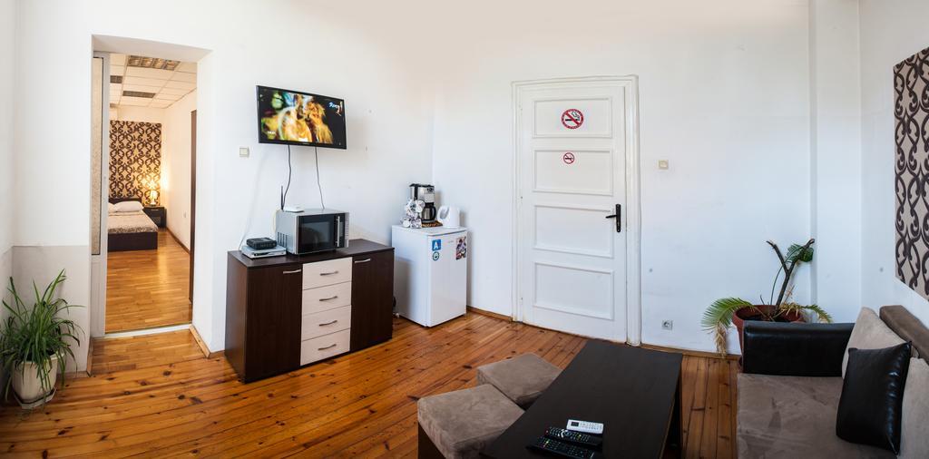 Sofia Central Guest Rooms Værelse billede