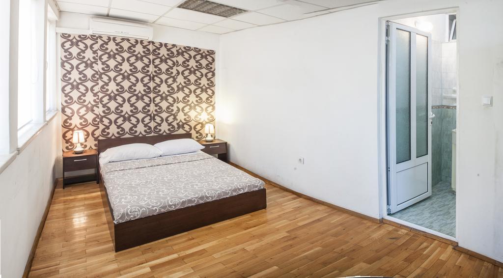 Sofia Central Guest Rooms Værelse billede