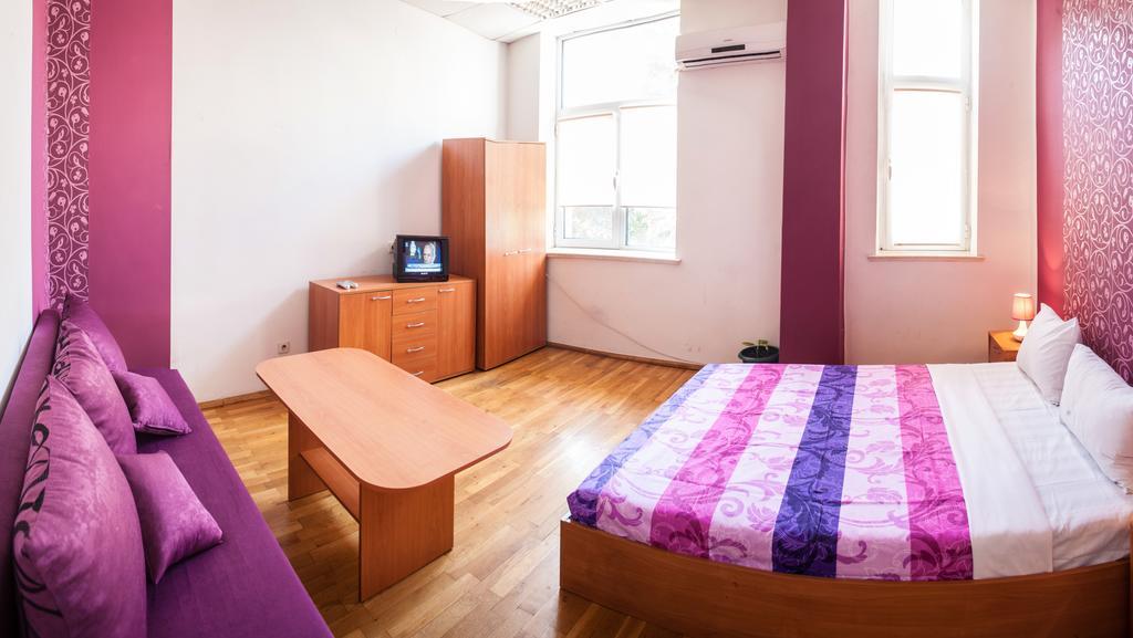 Sofia Central Guest Rooms Værelse billede