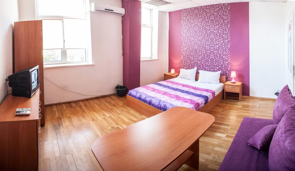 Sofia Central Guest Rooms Værelse billede